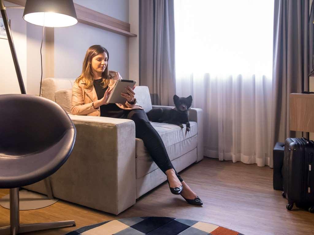 Aparthotel Adagio Curitiba Batel Oda fotoğraf